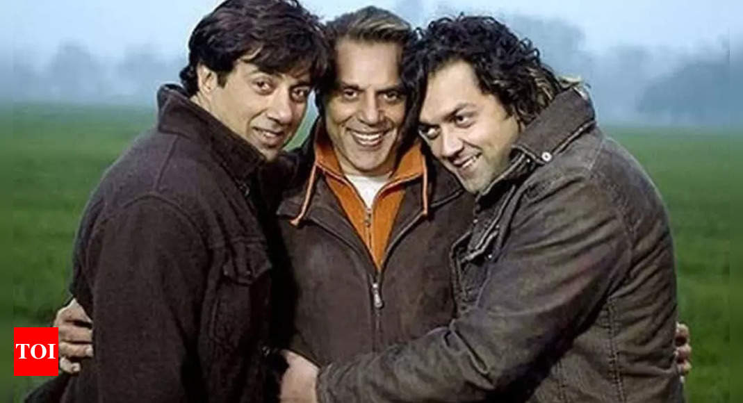 Dharmendra had once said his sons Sunny Deol and Bobby Deol are too innocent, they don't have any affairs, reveals 'Gadar 2' director Anil Sharma: 'Inke Chakkar hi nahi chalte'