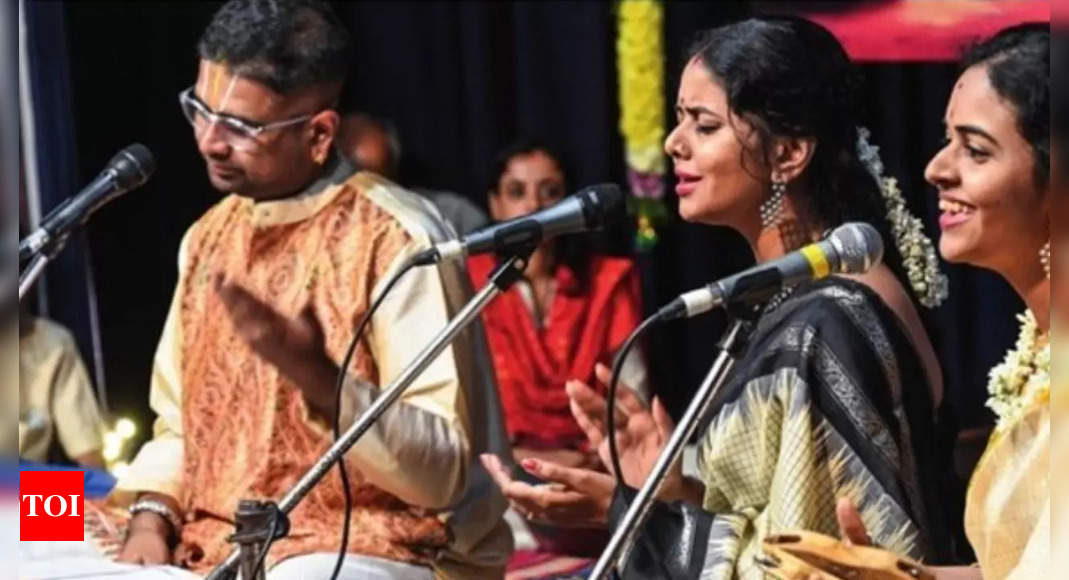 Margazhi Notes: Welcome to the season 'Talkie Concerts'