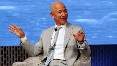 “Don’t believe everything you read…”: Jeff Bezos denies reports of $600 million wedding to fiancé Lauren Sanchez