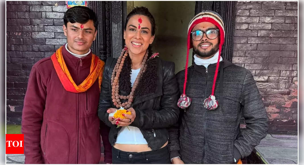 Nia Sharma visits Pashupatinath Temple in Kathmandu