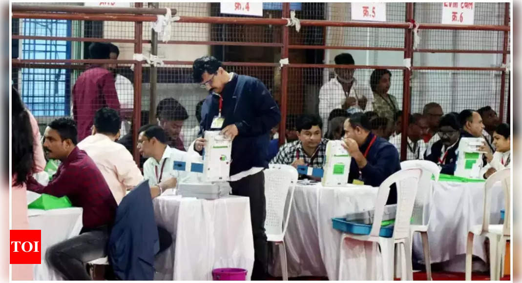 ECI counters Congress charges over Maharashtra polling data