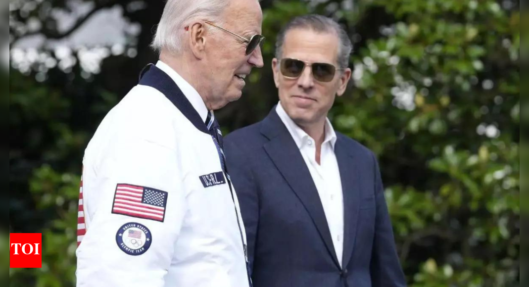 Biden, Obama stopped release of these photos of Hunter Biden before election: Report