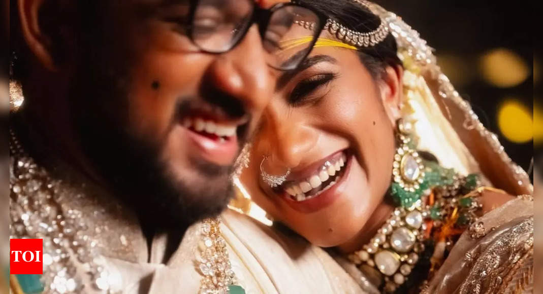 PV Sindhu and Venkata Datta Sai share wedding pictures: Their cute love story – Times of India