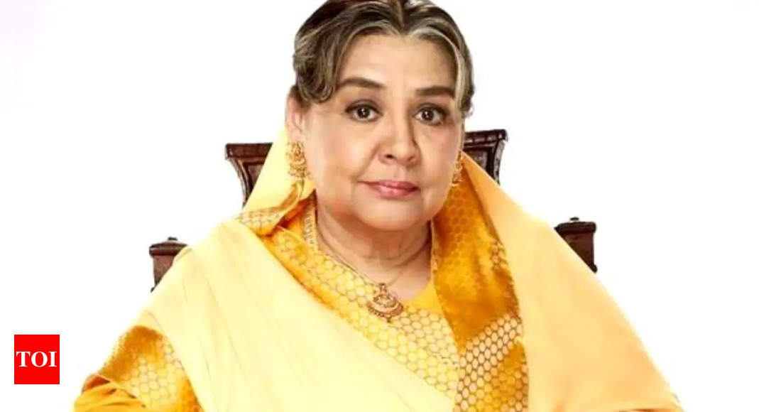 His smile would tell you he's happy with your work: 'Mammo' star Farida Jalal remembers Shyam Benegal