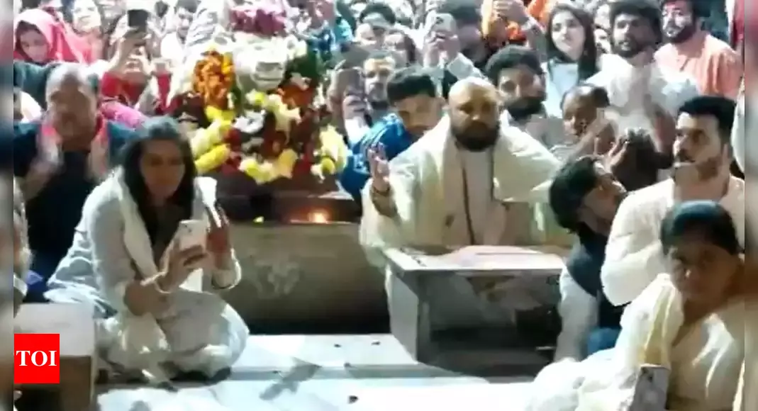 Watch: Singer B Praak attends Bhasma Aarti at Ujjain's Mahakaleshwar temple