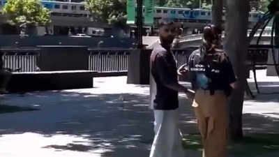 Virat Kohli, Anushka Sharma spotted strolling in Melbourne city - Watch