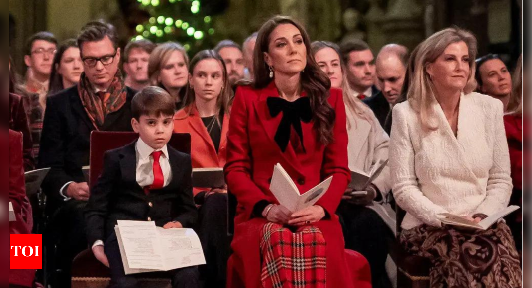 Kate Middleton hosts emotional 'Together At Christmas' service amid tough year