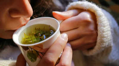 7 best teas to beat headache and hangovers