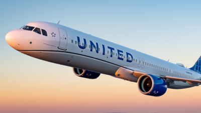 Dead body found in wheel well of United Airlines plane after Hawaii touchdown - Not clear how or when