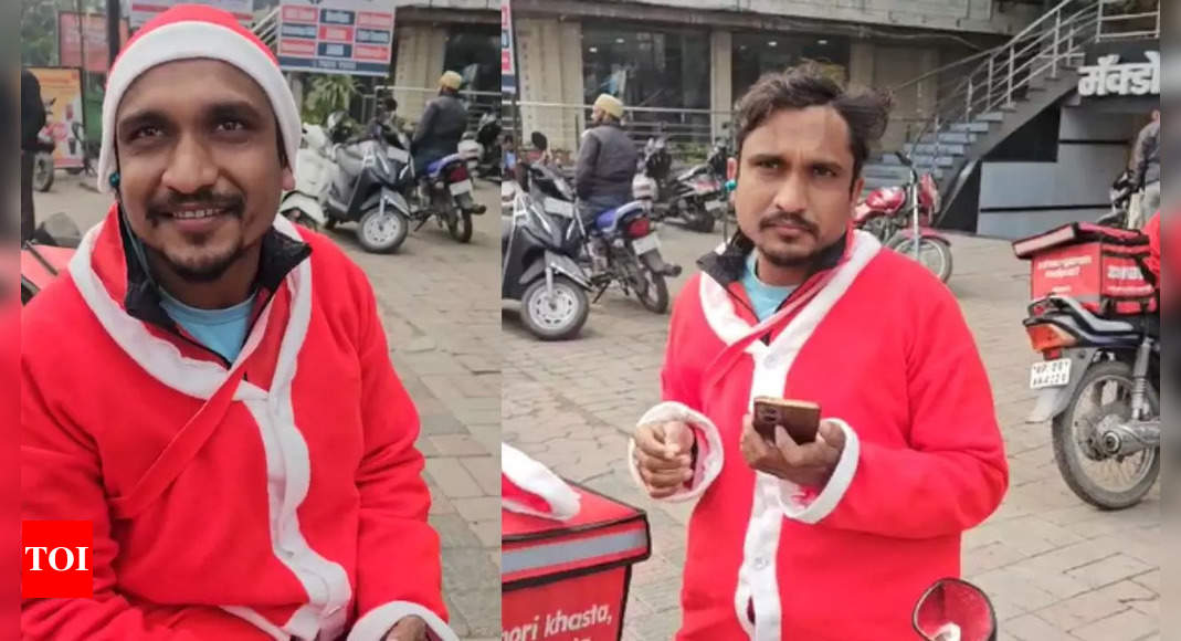 Zomato delivery agent coerced to remove Santa costume by right-wing activists in Indore