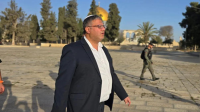 Israeli security minister enters Al-Aqsa mosque compound 'in prayer' for Gaza hostages