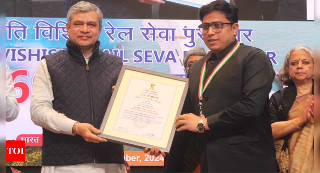 Sr DCM Varanasi NER, Sheikh Rahman wins national rail award Ati Vishisht Seva Puraskar