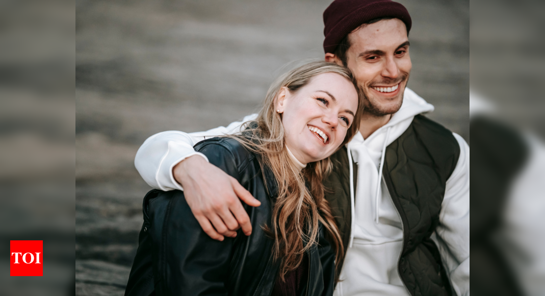 6 ways to have a healthy and happy relationship in 2025