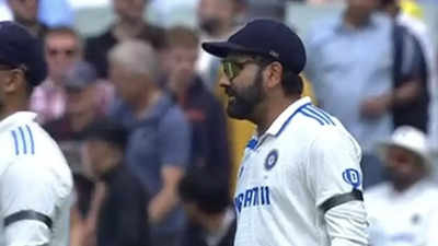 IND vs AUS: Why India players are wearing black armbands on Day 2 in MCG Test