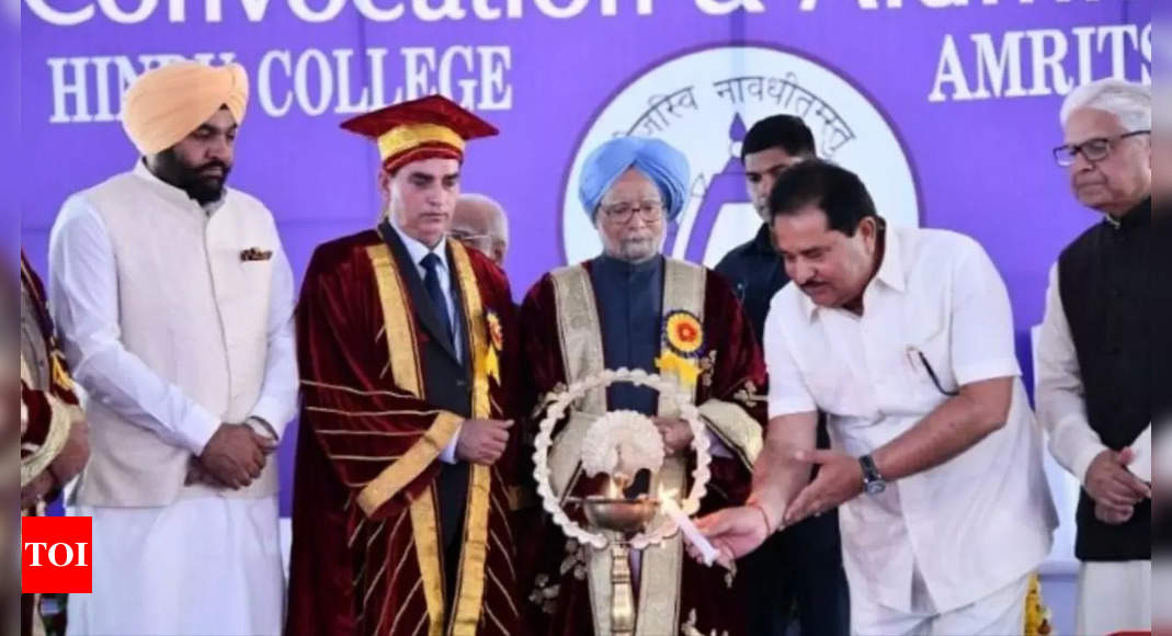 Manmohan Singh’s nostalgic return to Hindu College, his alma mater