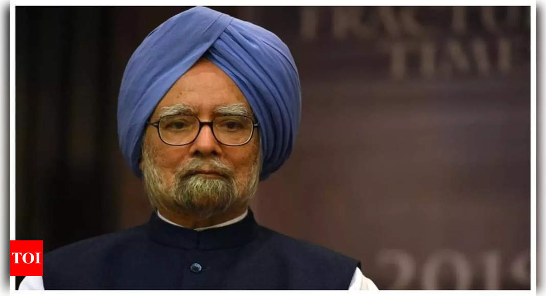 Kamal Haasan, Chiranjeevi, Vijay, and Mammootty pay tributes as former PM Manmohan Singh passes away