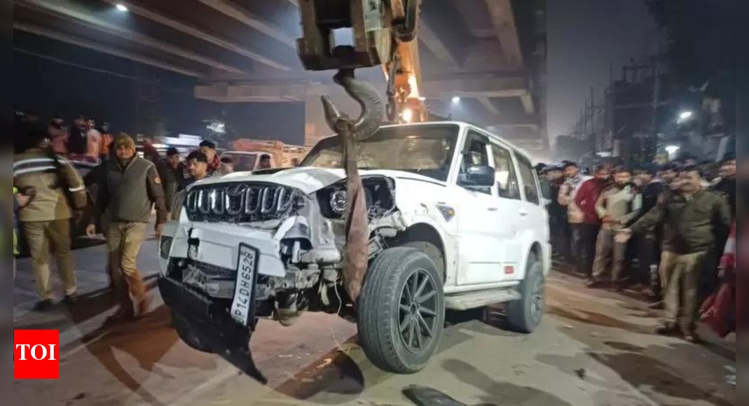 2 killed as ‘drunk’ SUV driver rams into bike, drags man for 500m in ...