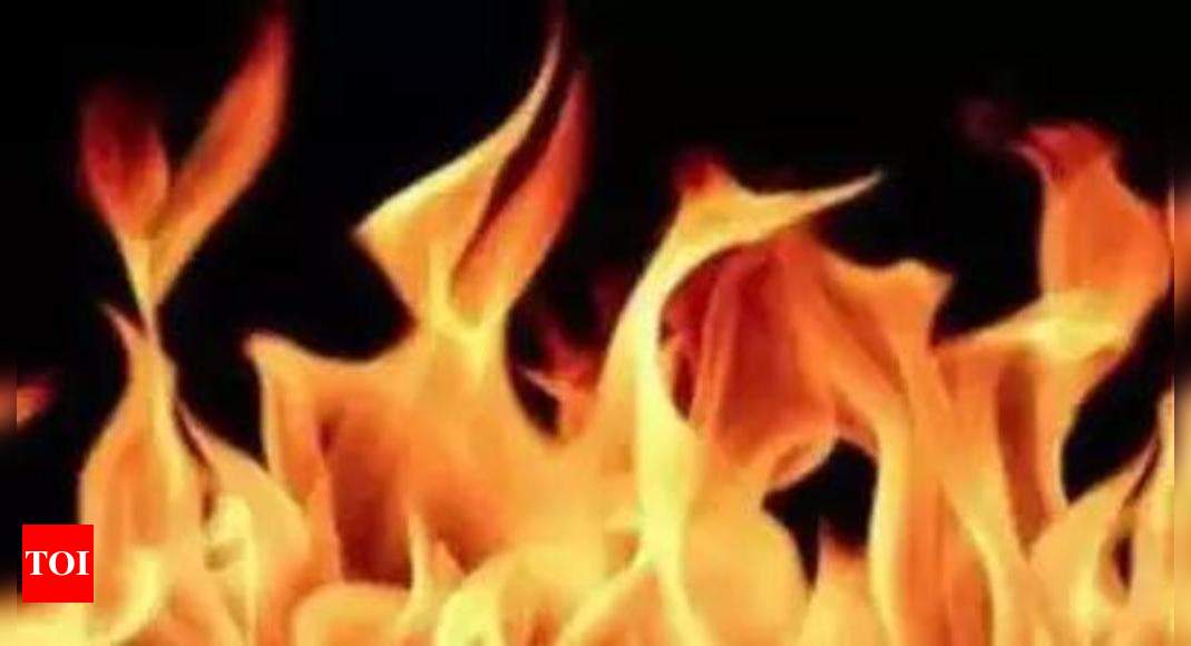 Level 3 fire breaks out in Mumbai's Sakinaka