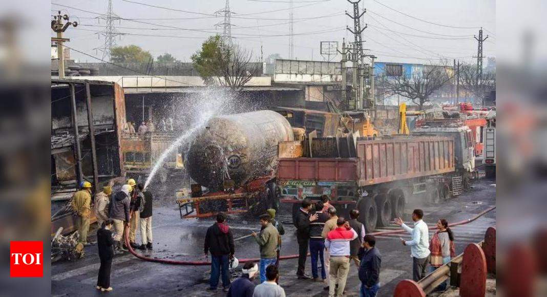 Jaipur tanker blast: 1 more injured passenger succumbs; toll now 20