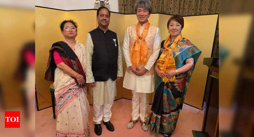 Choppla Ganesh Rao Honored for 35 Years of Service at Japanese Consulate in Kolkata