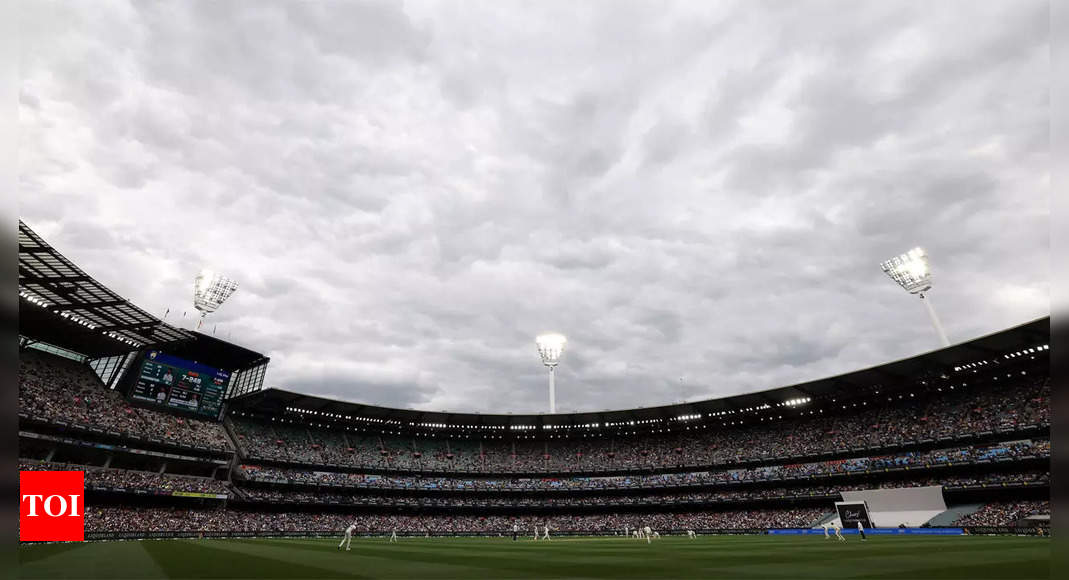 Boxing Day Test: MCG sets another attendance record, sees biggest Day 3 crowd since 1937 | Cricket News – Times of India