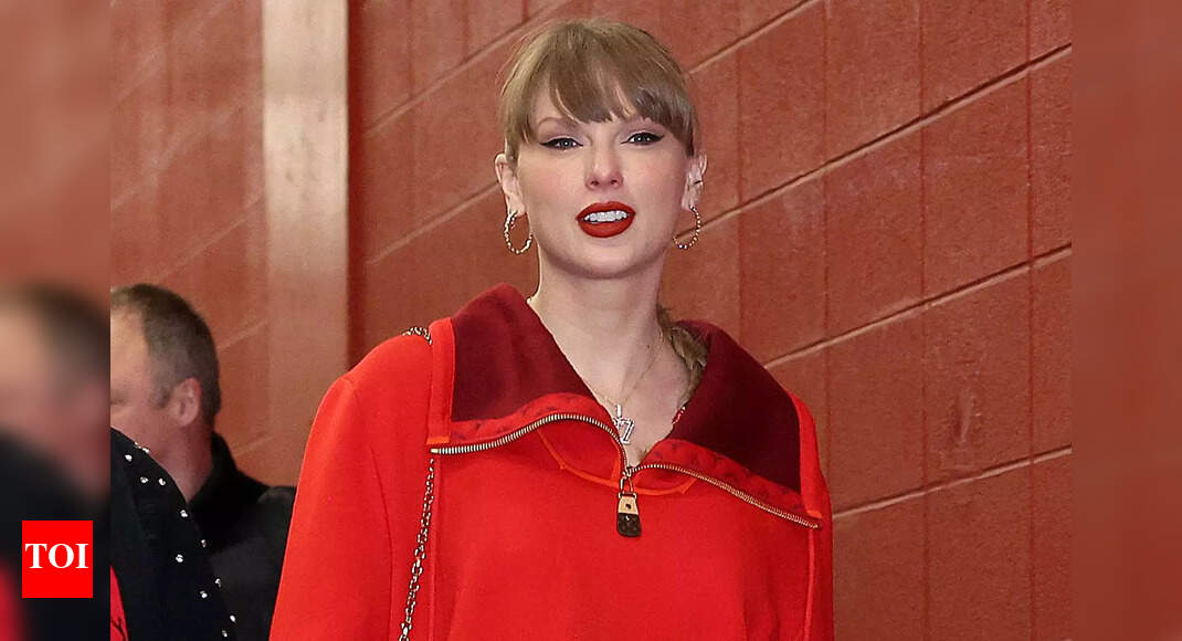 Taylor Swift’s $5,500 Stella McCartney blazer takes over the spotlight during her cozy NYC dinner date with Travis Kelce