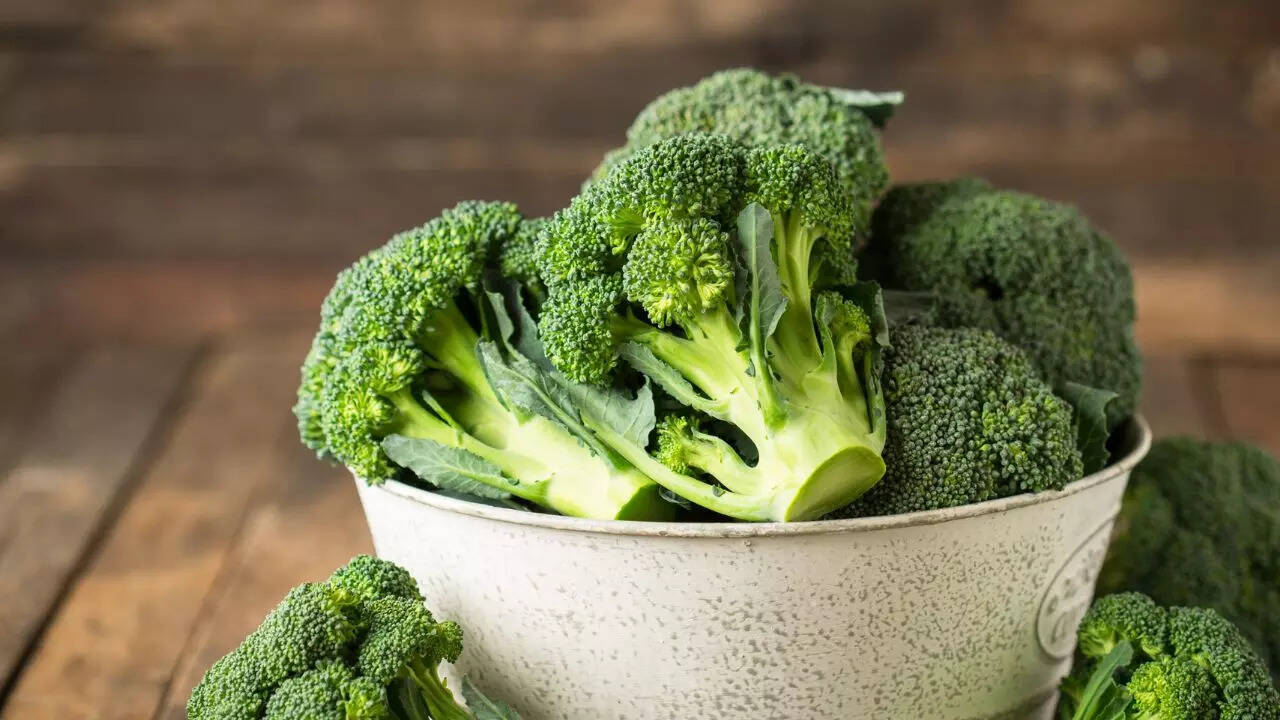 5 Simple ways to store broccoli for atleast a week - Times of India