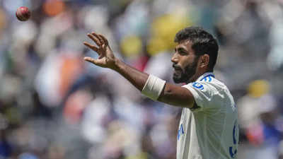 Last over drama at MCG! Jasprit Bumrah denied a fifer despite KL Rahul's lucky catch - Watch