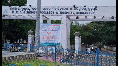 MKCG axes 4 doctors, bars resident from entering hostel over assault on PG student