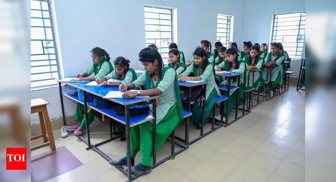 Hold camps to register 10L students for Aadhaar: JEPC | Ranchi News ...