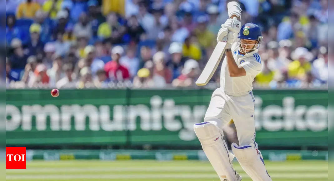 IND vs AUS Live: Yashasvi Jaiswal slams half century vs Australia at MCG