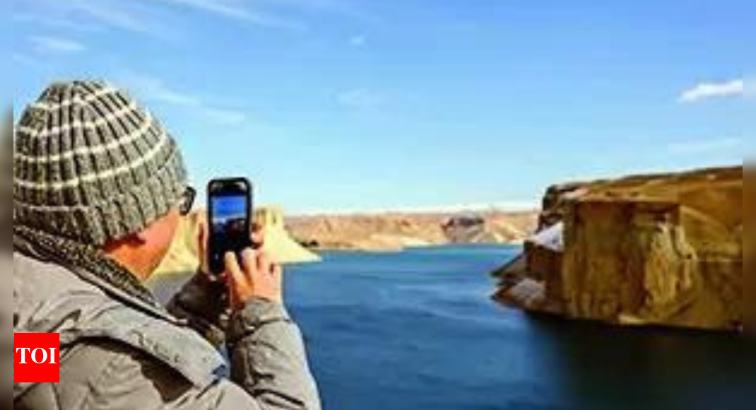 Ignoring warnings, a growing band of tourists seek to explore Afghanistan