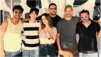 Hrithik Roshan joins ex-wife Sussanne Khan and friends for a fun-filled Dubai adventure