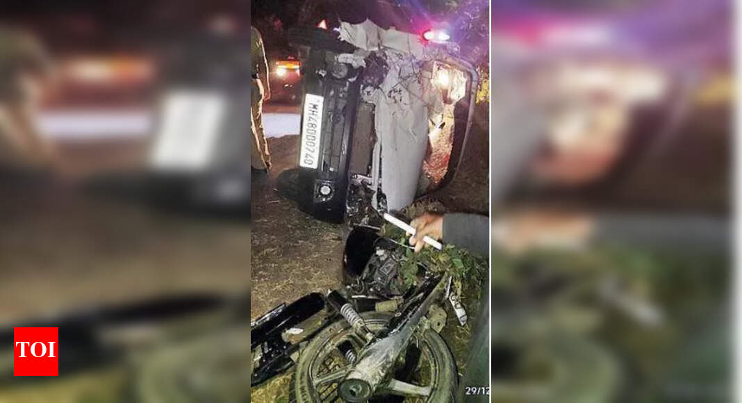 3 without helmet die as bike crashes into ‘speeding’ taxi | Mumbai News ...