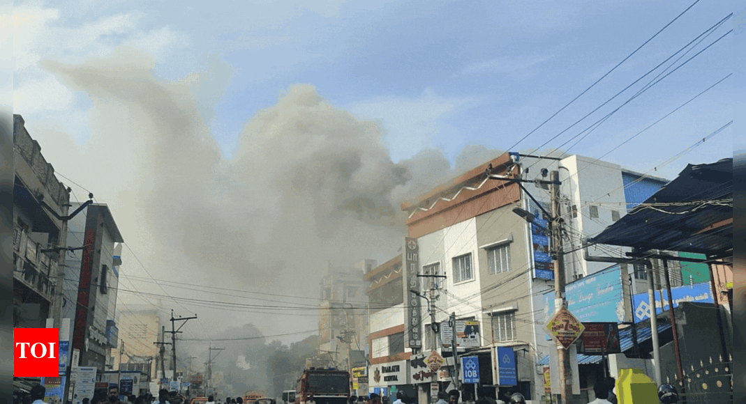 Fire engulfs nurses’ hostel in Madurai's K Pudur | Madurai News - Times ...