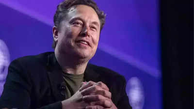 Elon Musk is no longer called “Elon Musk” on Twitter. changes his profile name to...