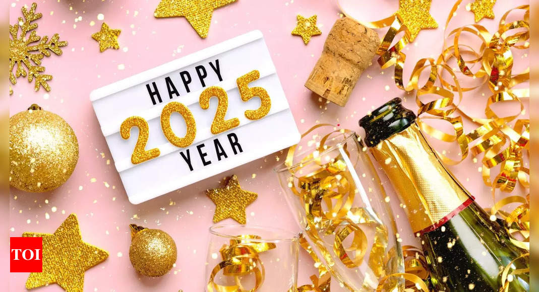 75+ Happy New Year Messages, Greetings, Wishes and Quotes for 2025