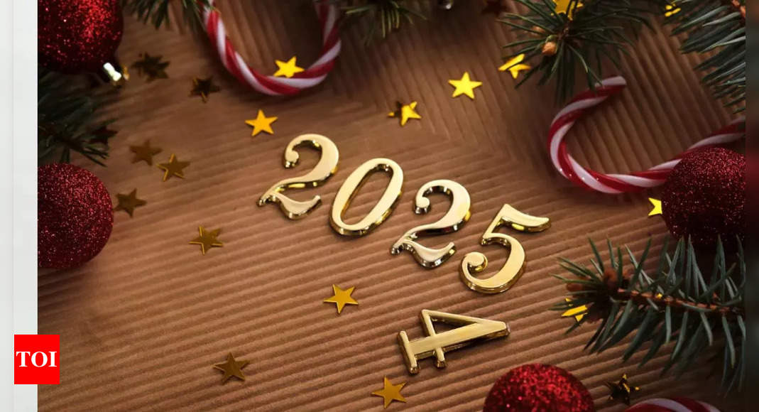 30+ Happy New Year 2025 wishes, messages, and quotes to share