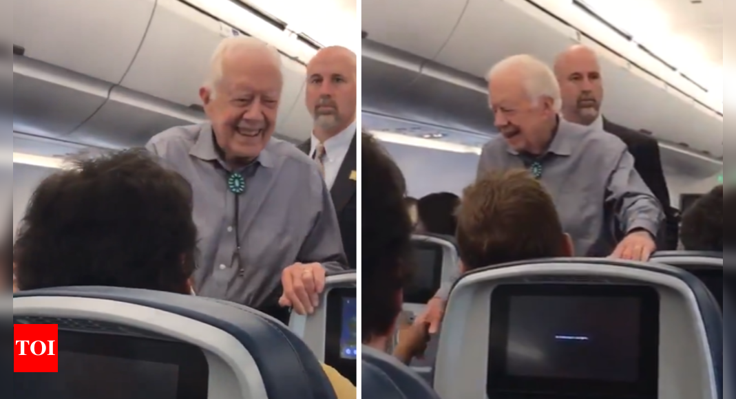 Jimmy Carter's heartwarming airline tradition: 'He shook hands with each person on plane'