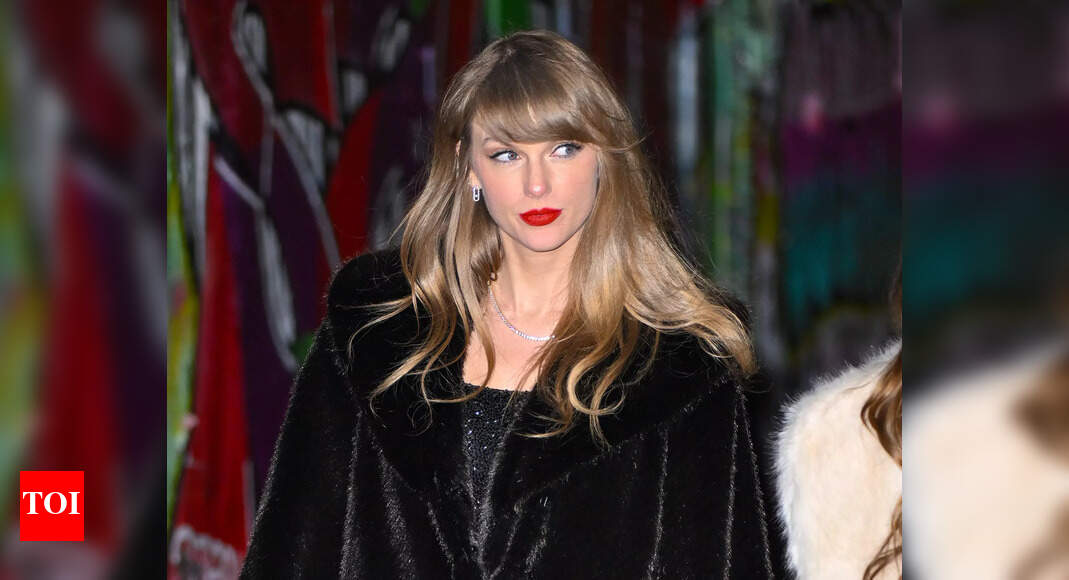 Taylor Swift's surprising gesture towards Travis Kelce's mother, Donna Kelce,  makes his love for her grow even stronger | NFL News - Times of India