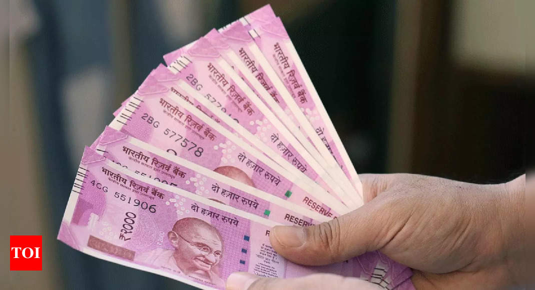 Rs 2000 notes withdrawal: 98% of notes deposited, Rs 6,691 cr worth notes with public