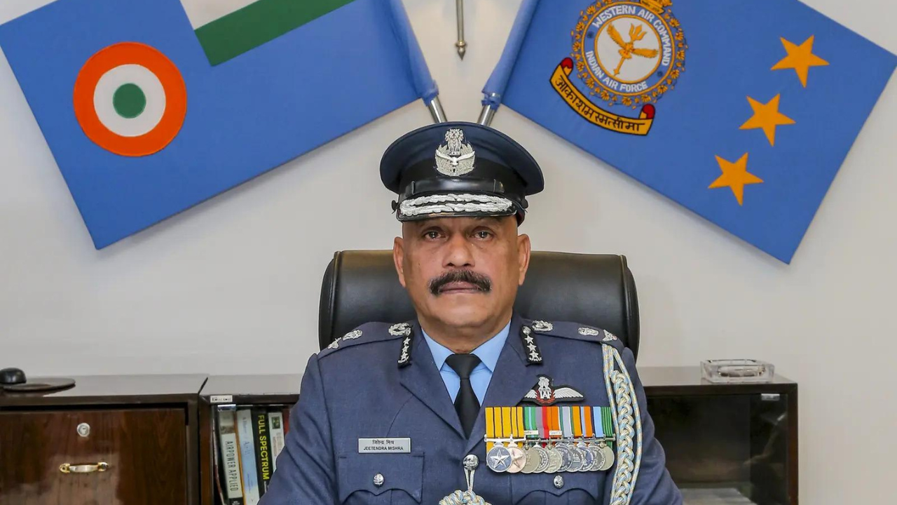 Air Marshal Jeetendra Mishra takes charge of IAF's Western Air Command |  India News - Times of India