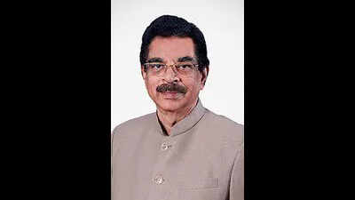 Raj Bhavan officials bid farewell to Hari Babu