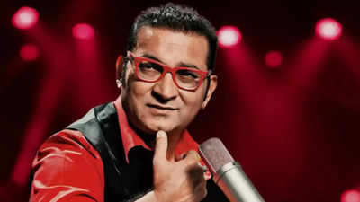 Abhijeet Bhattacharya promises young singer he will sing at her wedding as she questions his old debate with Neha Kakkar