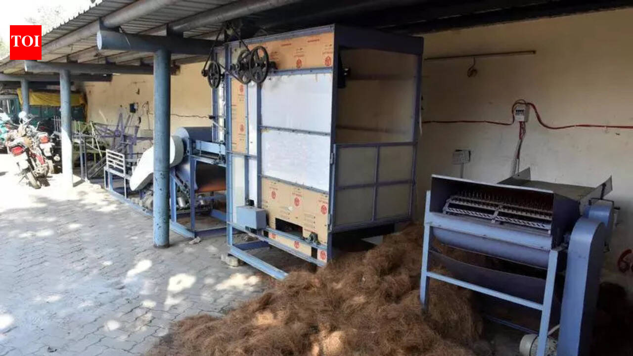 Rope-making machine from coconut waste gathers dust | Ranchi News - The ...