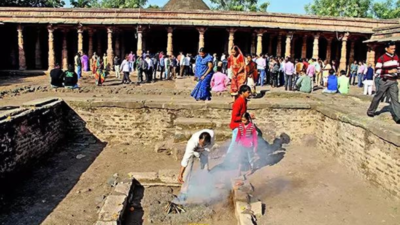 CJI-led bench to hear 'Bhojshala temple-Kamal Maula mosque' dispute