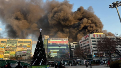 South Korea: Massive fire breaks out at Seongnam shopping complex, several people evacuated