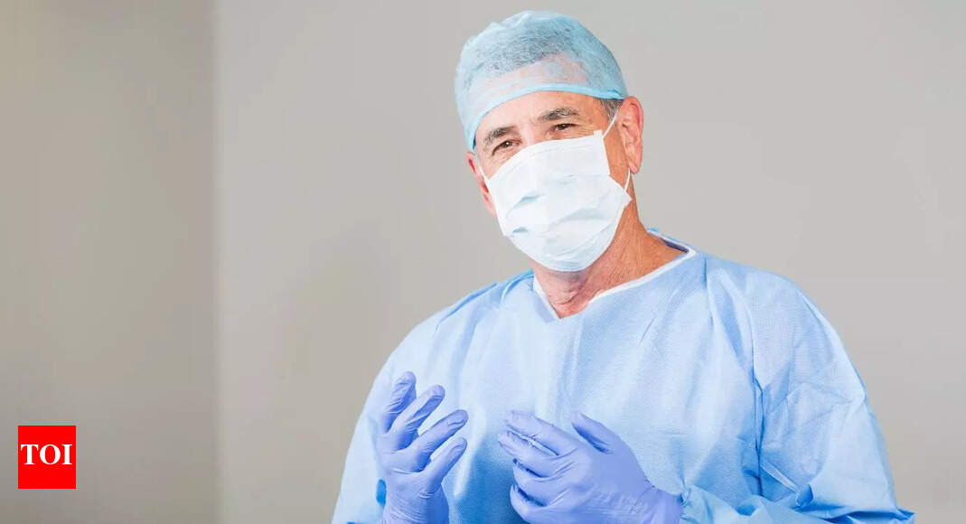 Watch: AIIMS doctor’s emotional goodbye after 46 years will make your ...