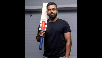 542 runs, 5 matches, 4 times not out, 4 tons, Nair sets List ‘A’ world record
