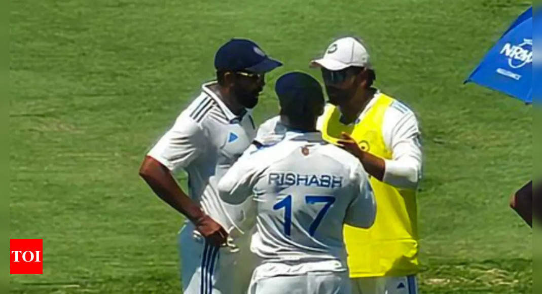 Rohit Sharma joins Jasprit Bumrah for a quick chat during drinks break at SCG | Cricket News – Times of India